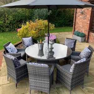 8 Manhattan Armchairs 1.5mtr Round Set